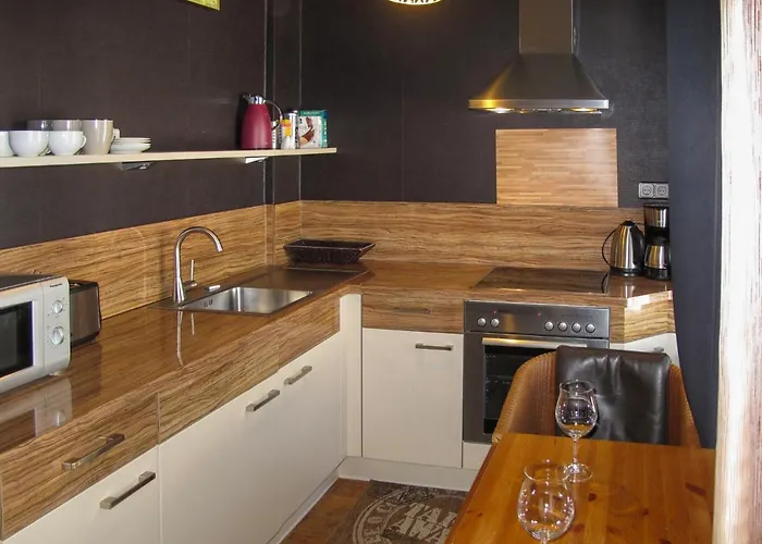 Apartment Schlueterstrasse By Interhome